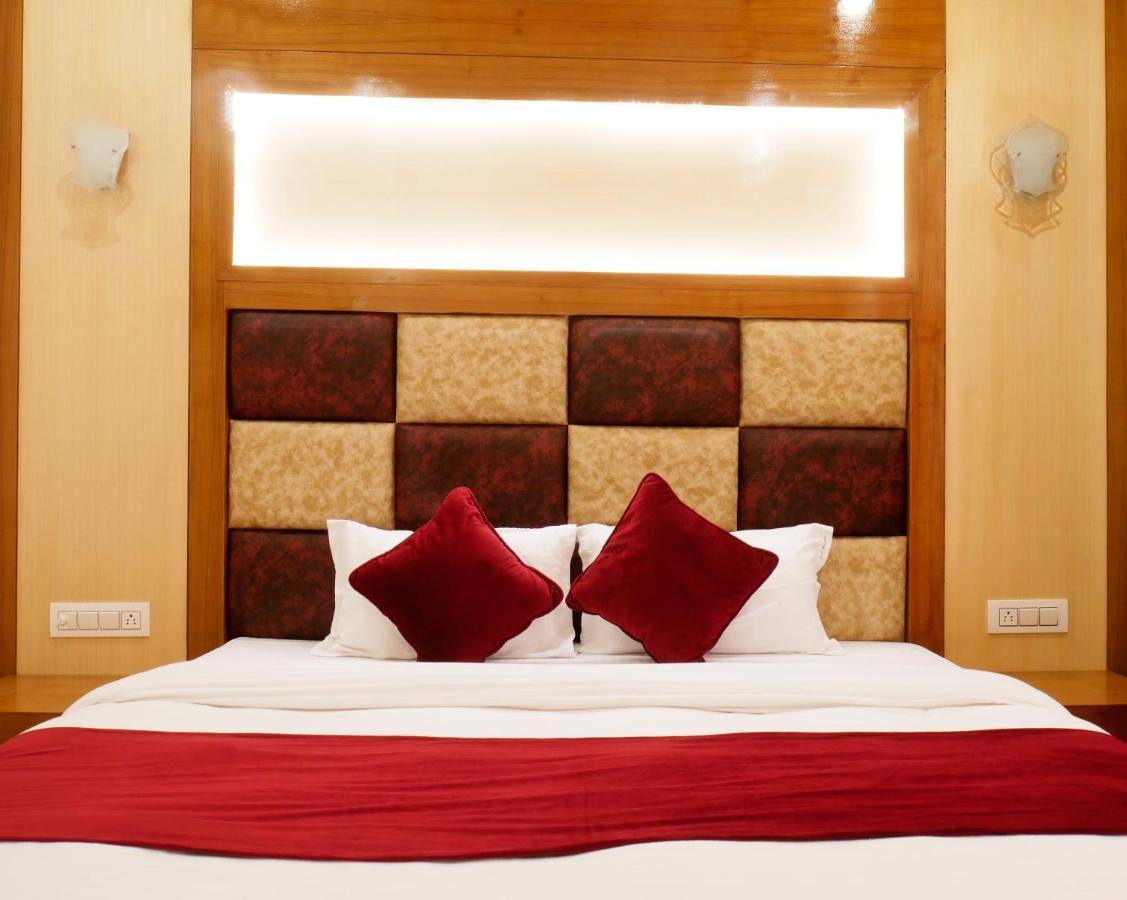 New Ambika International Mall Road Hotel Manali  Luaran gambar